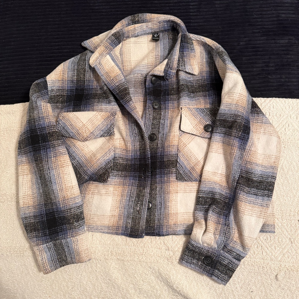 Windsor Checkered Plaid Flannel Cropped Shirt in Blue and Cream